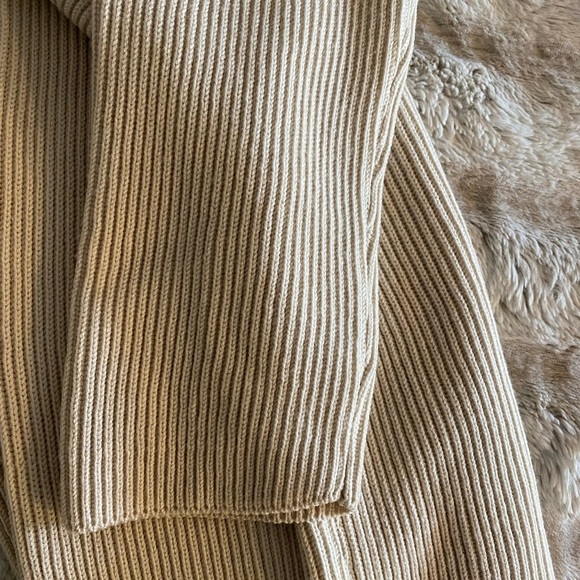 Gucci Ribbed Sweater Mock Neck Side Leather Button Detail Tan Size Large - Picture 4 of 7